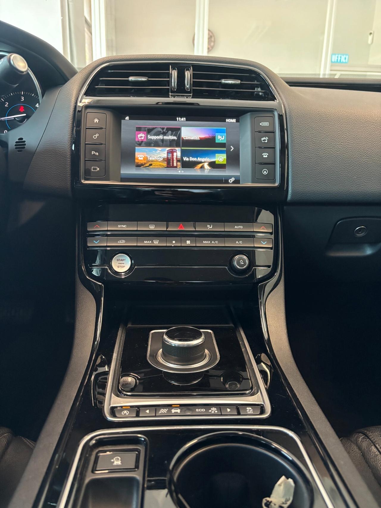 Jaguar XE 2.0d Prestige awd 180cv auto