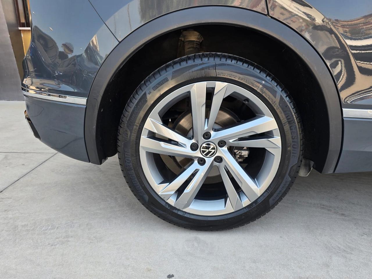 Volkswagen Tiguan 2.0 TDI 150 CV SCR DSG R-Line