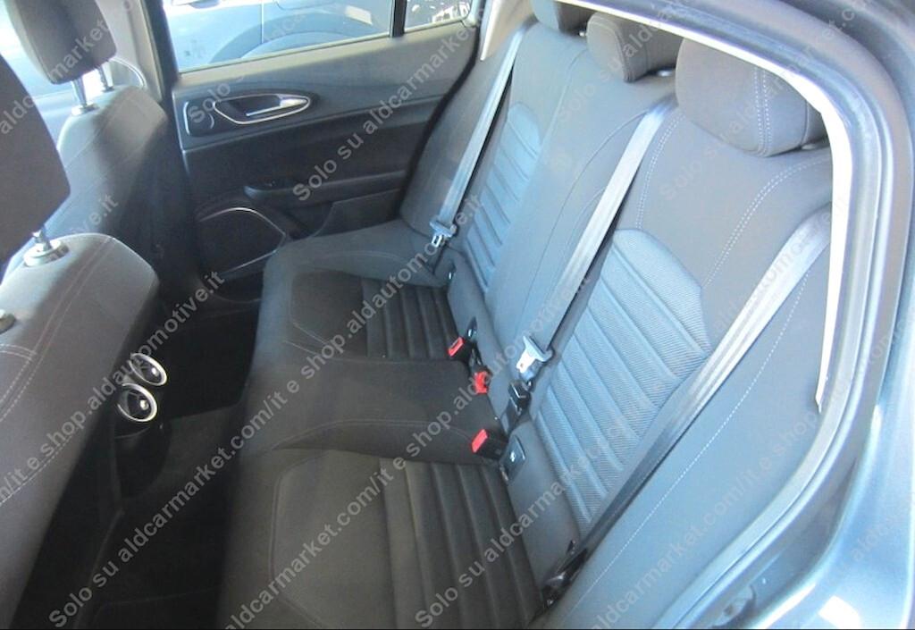 Alfa Romeo Giulia 2.2 Turbodiesel 190 CV AT8 Business Navi PREZZO REALE UNIPRO IVA DEDUCIBILE