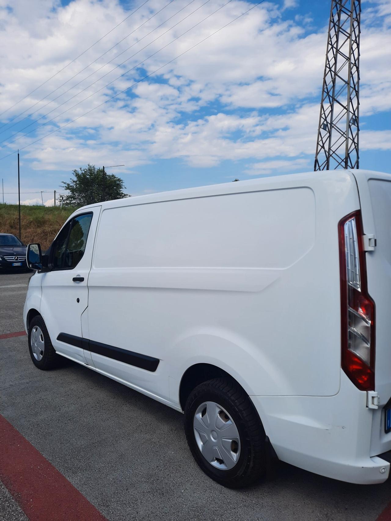 Ford Transit Custom 340 2.0 TDCi G.TRAINO PR.IVATO