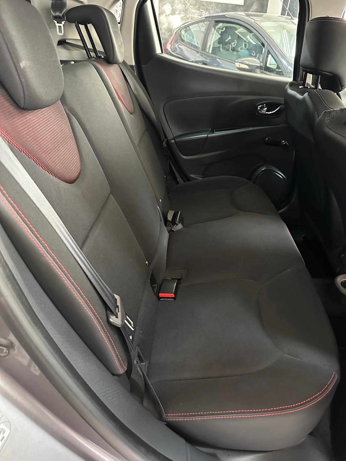Renault Clio Sporter 1.2 75CV Live