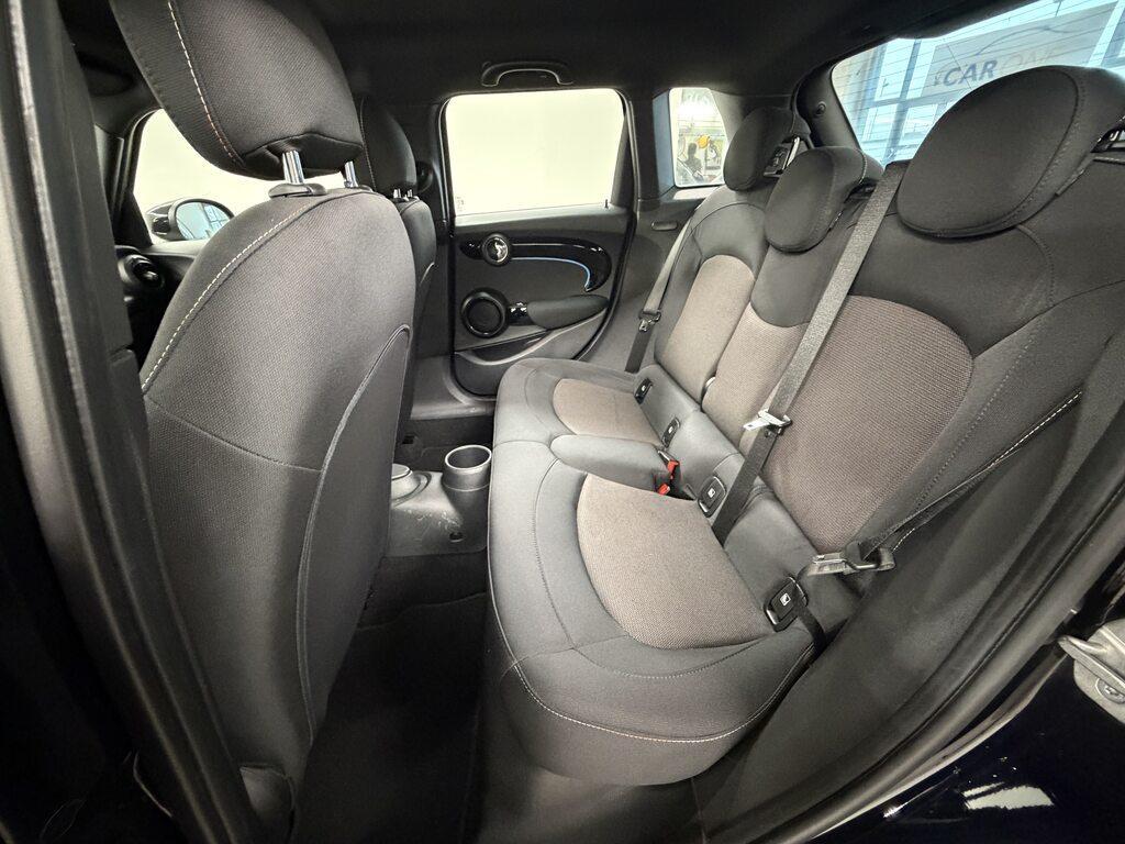 Mini Cooper 1.5 TwinPower Turbo Cooper Business DCT