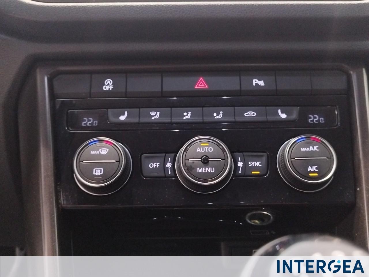 VOLKSWAGEN T-Roc 1.0 tsi Advanced