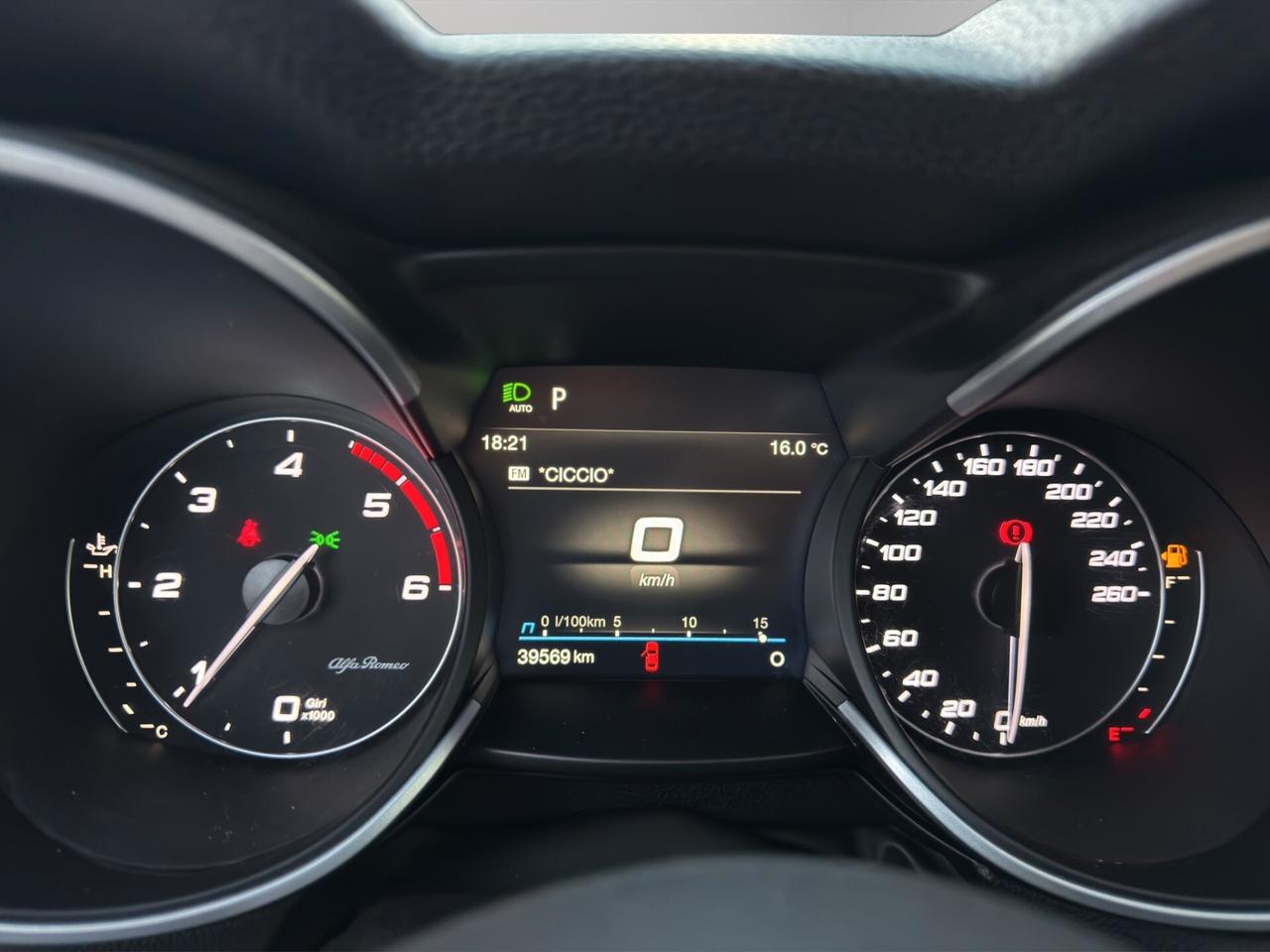 Alfa Romeo Stelvio 2.2 Turbodiesel 190 CV AT8 Q4 Business