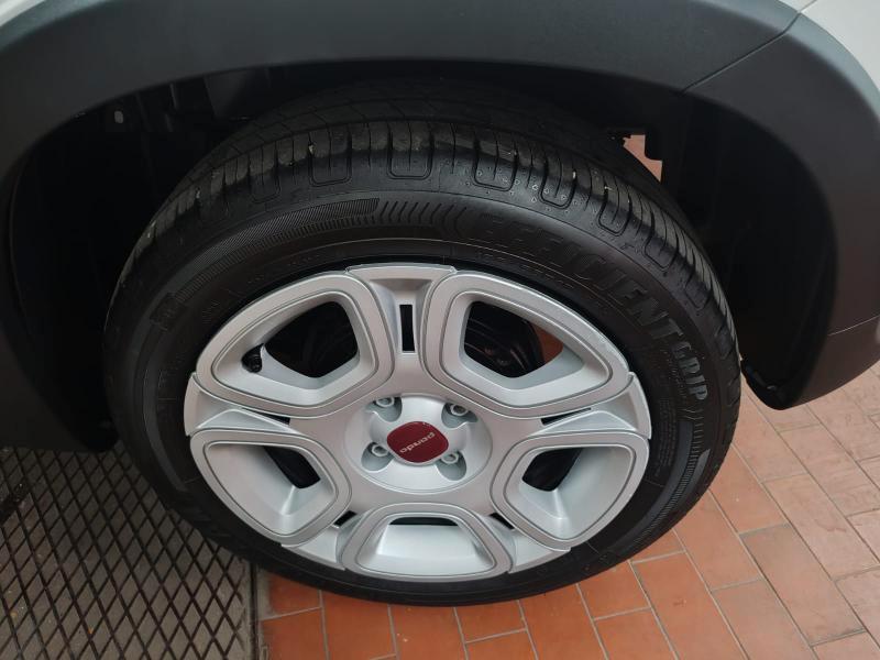 Fiat Panda 1.0 hybrid 70cv 5p.ti