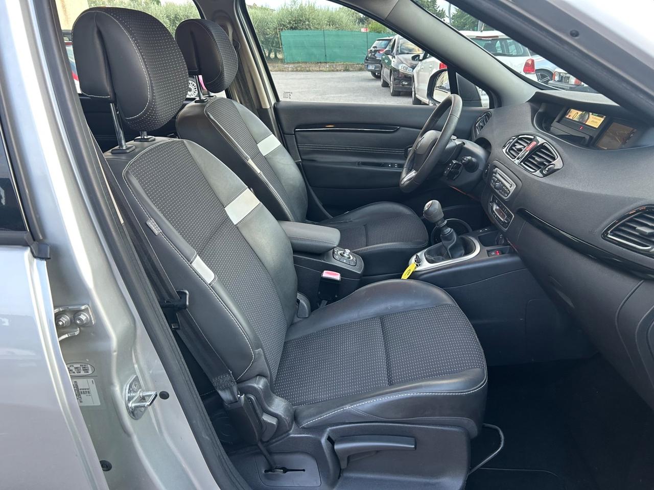 Renault Scenic Scénic X-Mod 1.5 dCi 110CV Luxe