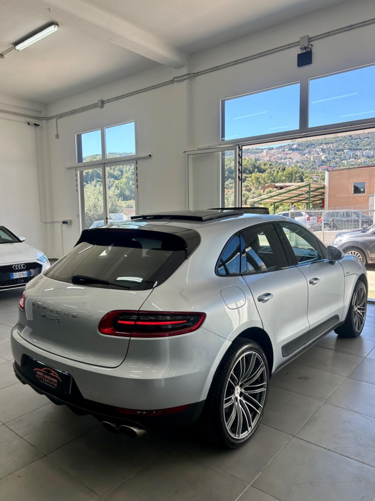 Porsche Macan 3.0 S Diesel TETTO FULL finanziabile
