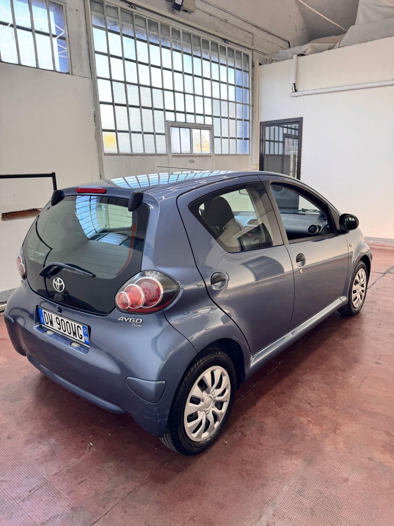 Toyota Aygo 1.0 benzina