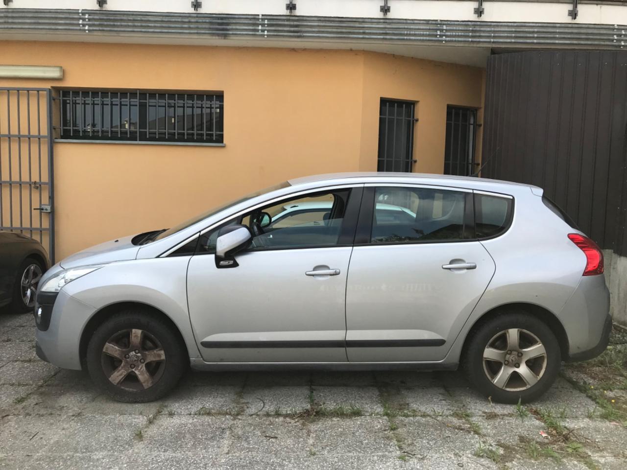 Peugeot 3008 1.6 e-HDi 112CV cambio robotizzato Stop&Start Active