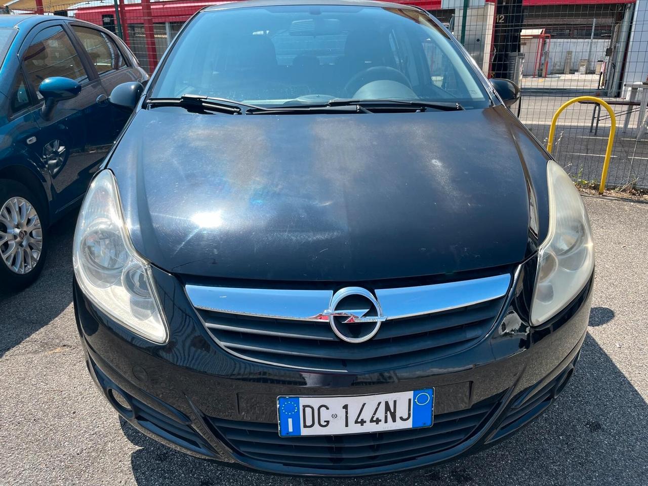 Opel Corsa 1.2 5 porte Club