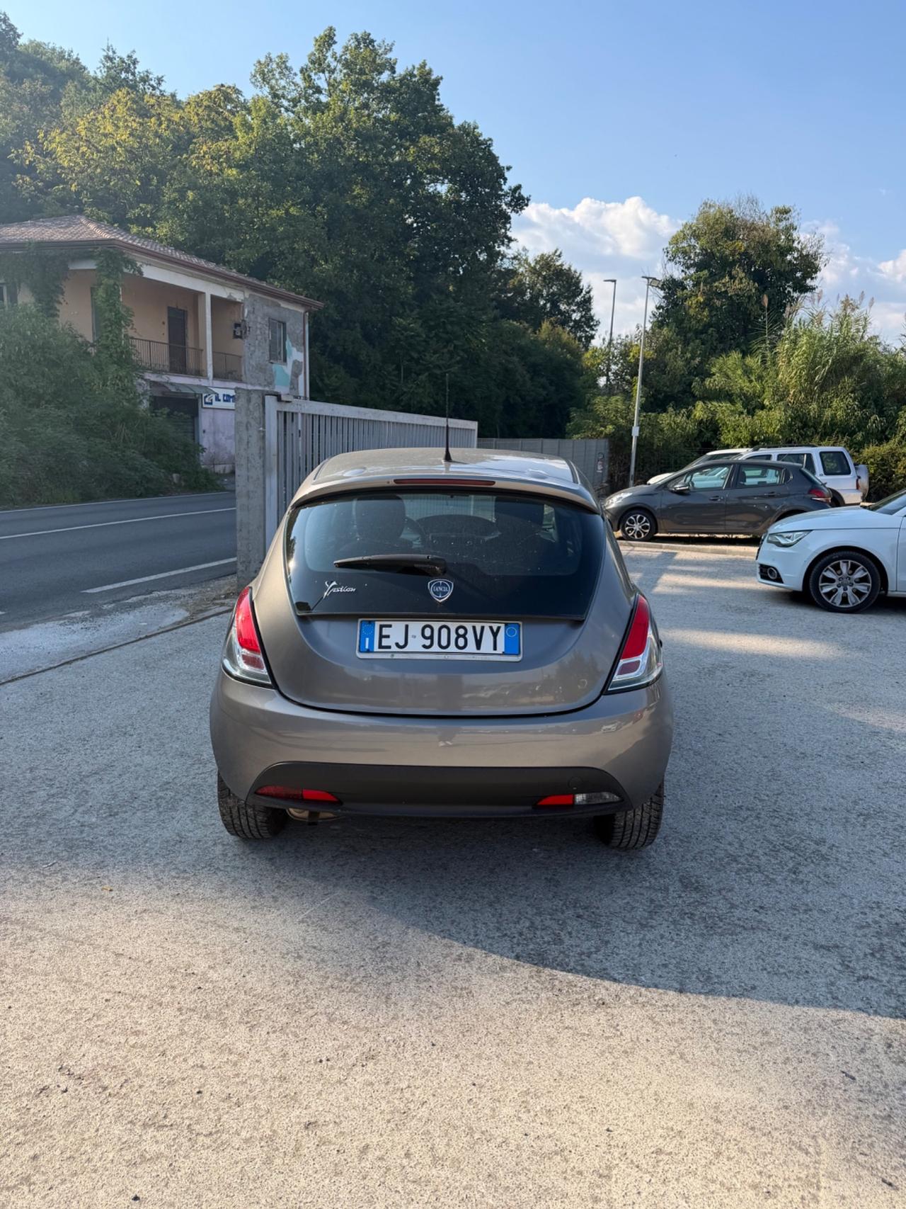 Lancia Ypsilon 1.2 69 CV 5 porte GPL Ecochic Platinum