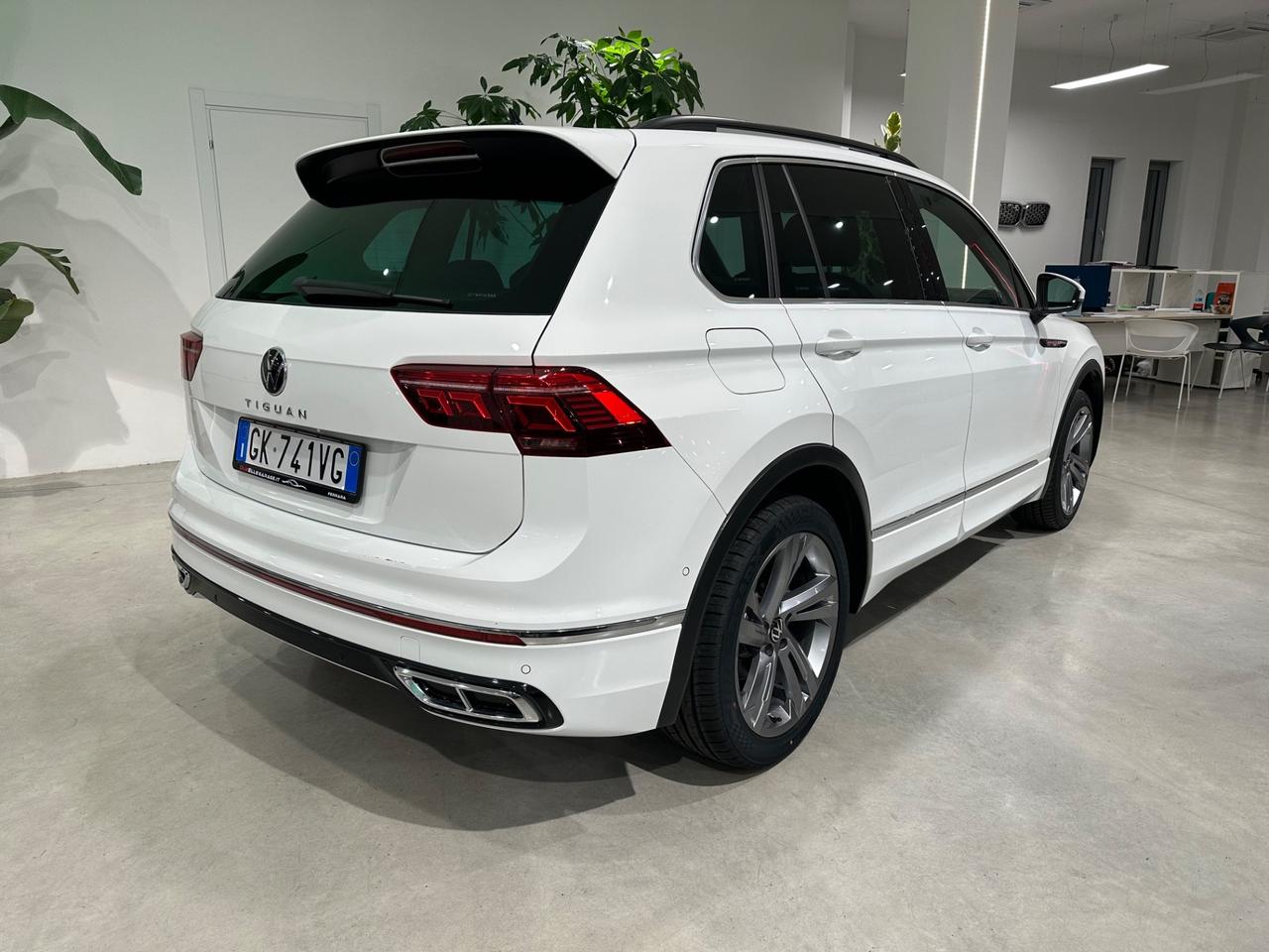 Volkswagen Tiguan 2.0 TDI 150 CV SCR DSG R-Line