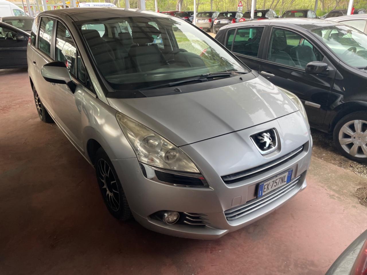 Peugeot 5008 1.6 HDi 112CV Tecno