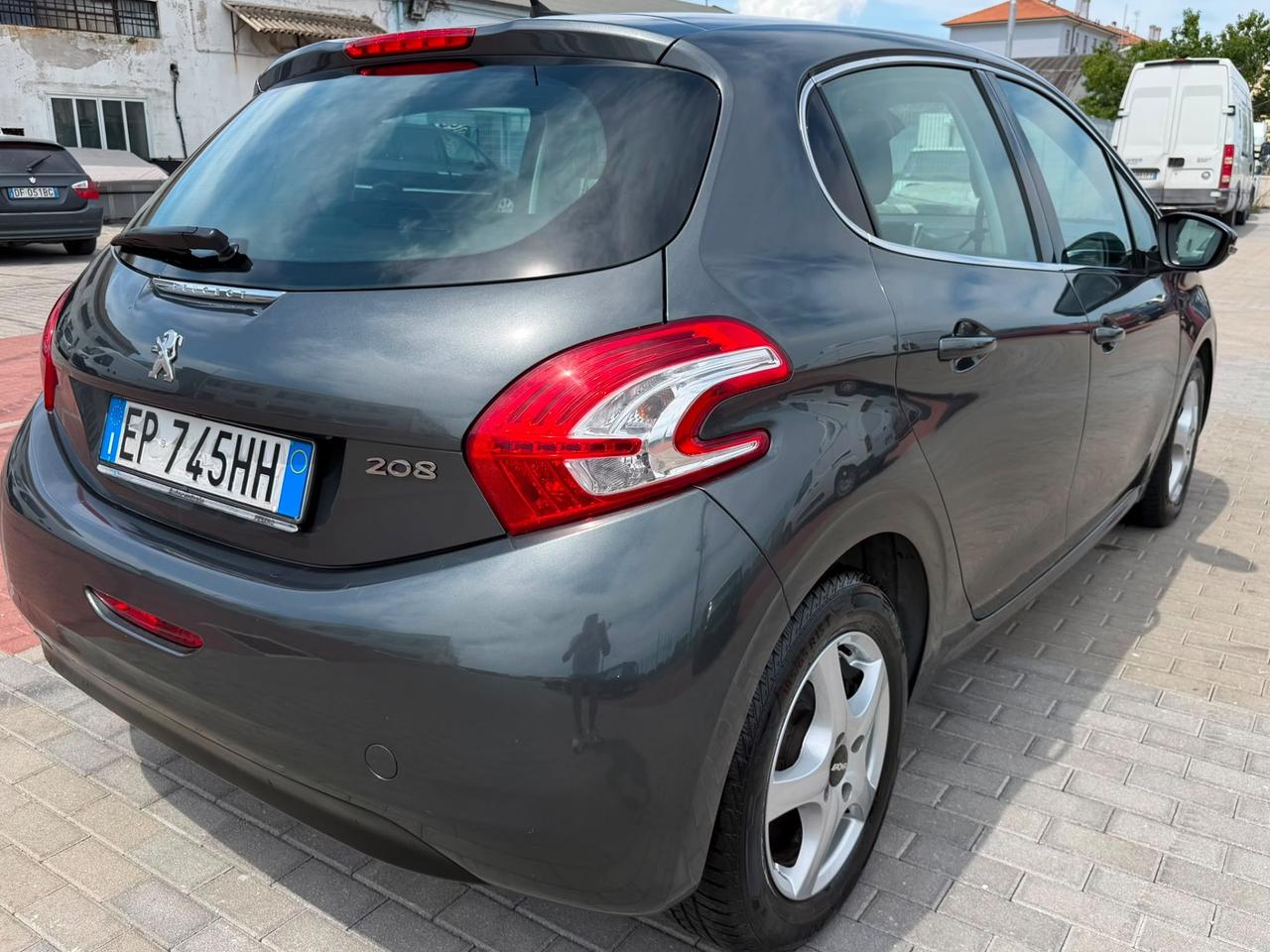 Peugeot 208 1.4 HDi 68 CV 5 porte Business