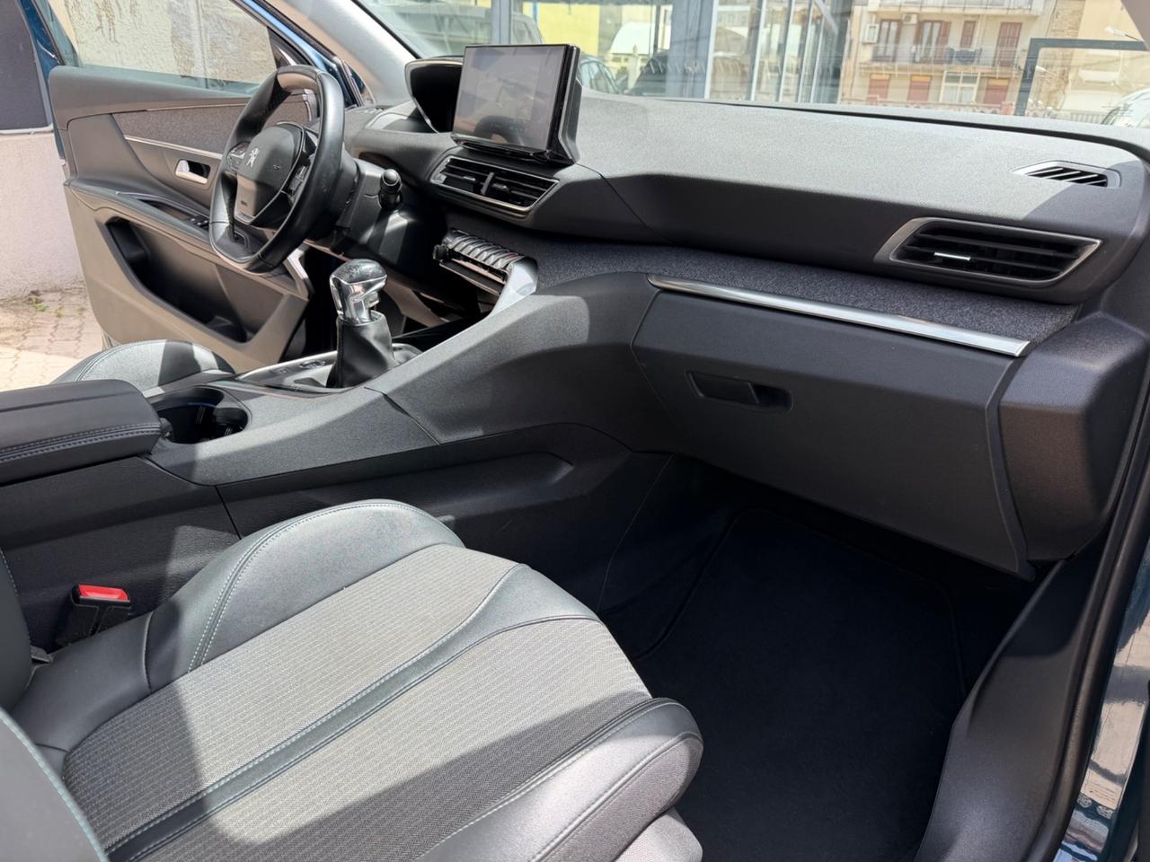 Peugeot 3008 BlueHDi 130 S&S Allure 12/2021