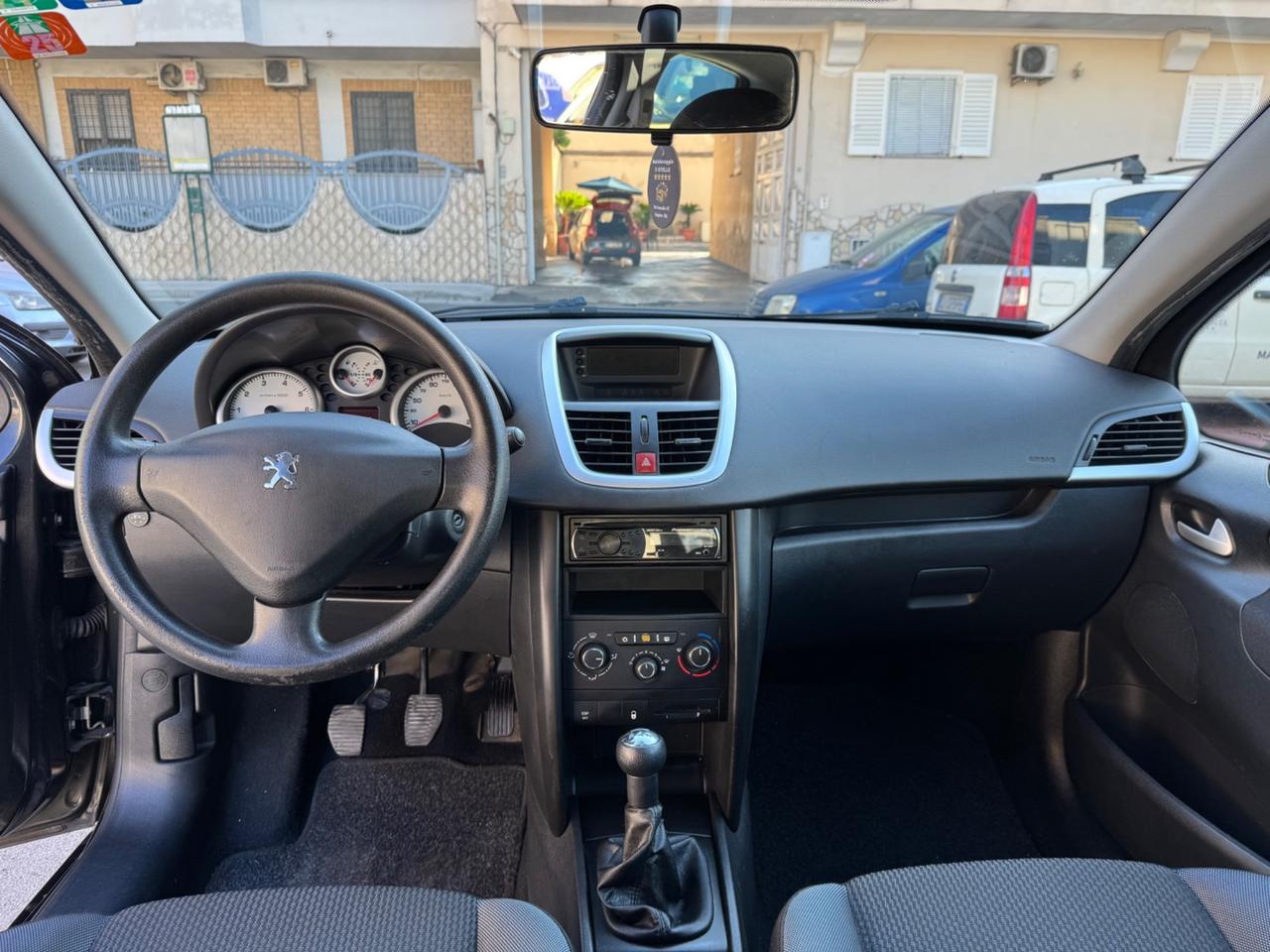Peugeot 207 1.4 GPL 75CV 2010
