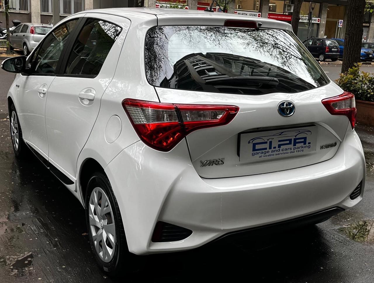 Toyota Yaris 1.5 Hybrid 5 porte Active