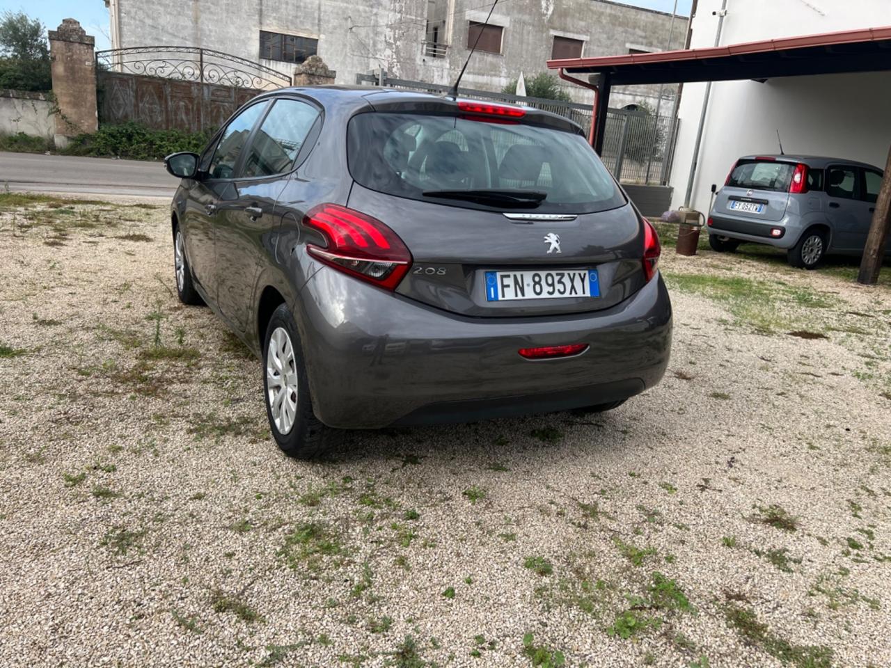 Peugeot 208 BlueHDi 75 5 porte Allure