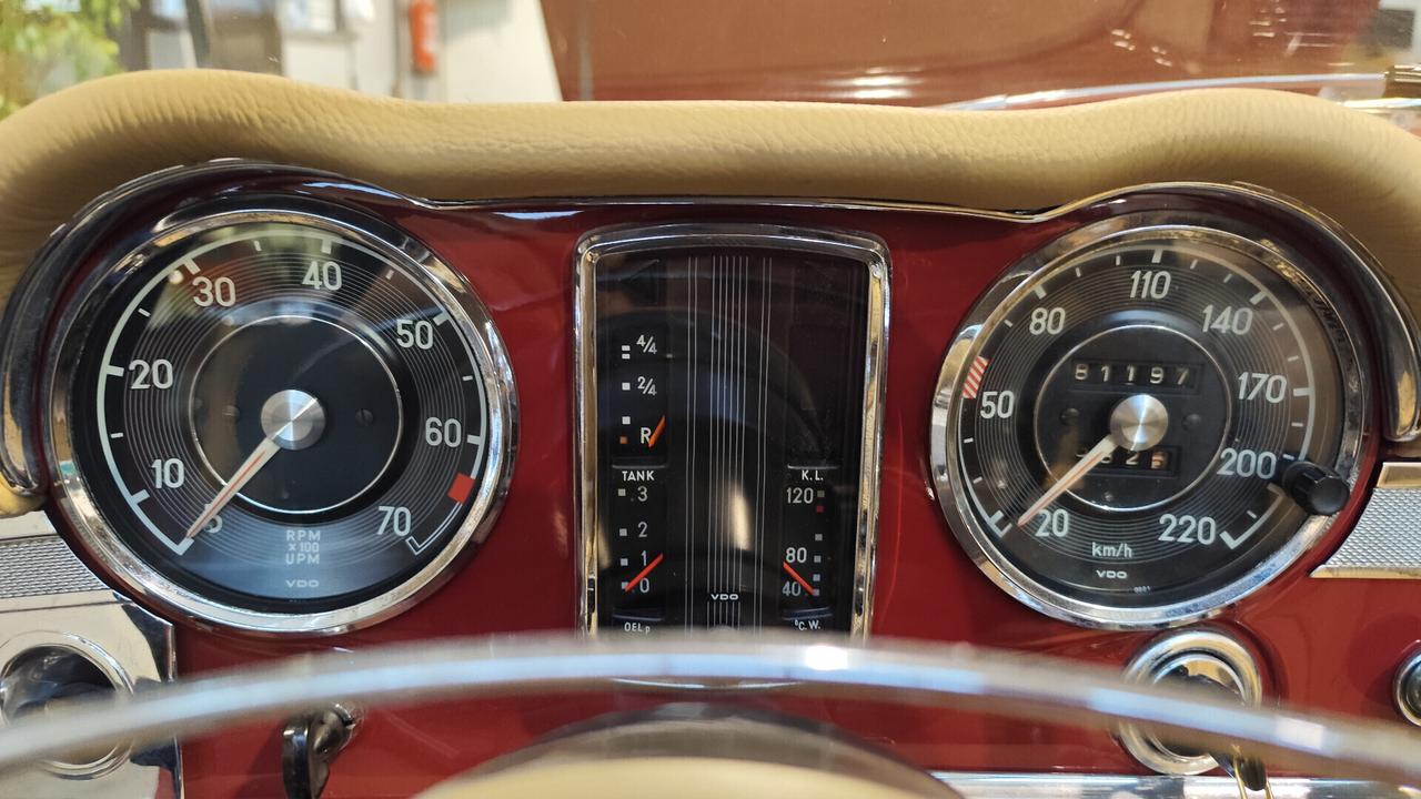 Mercedes-benz SL 280 AUTOMATIC (113)