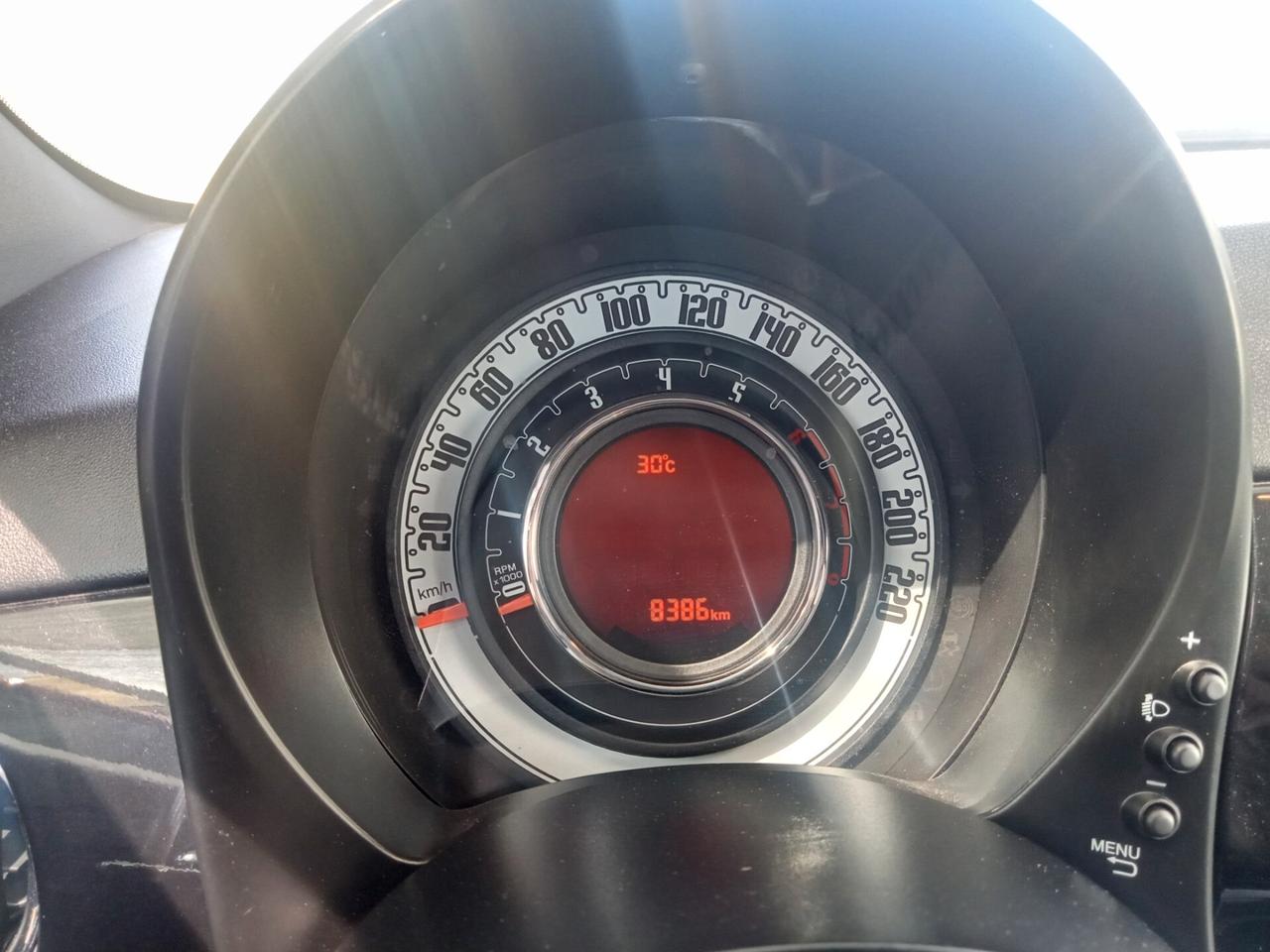 Fiat 500 1.0 Hybrid 2024 solo 8300 km