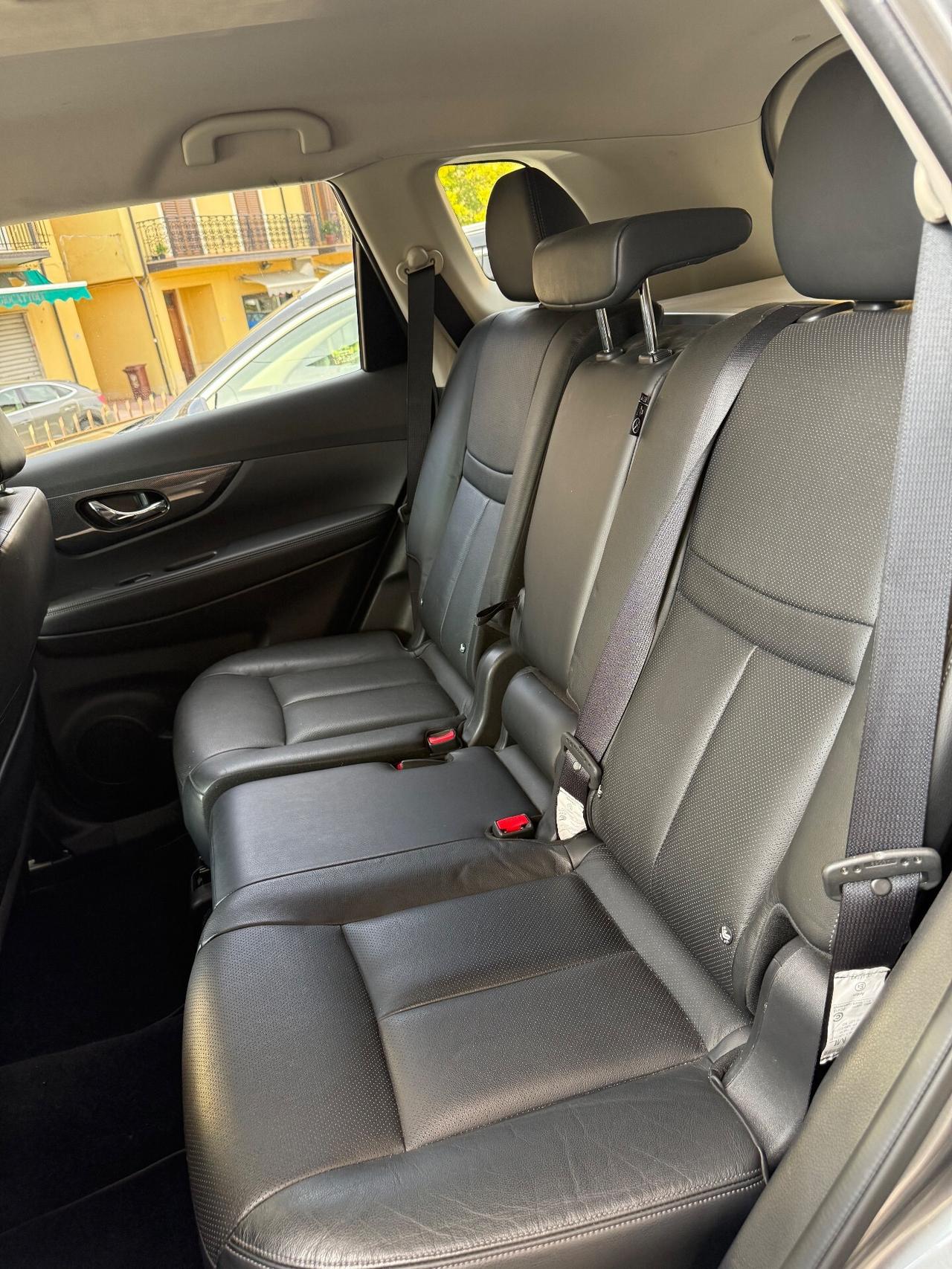 Nissan X-Trail 4WD FULL OPTIONAL.