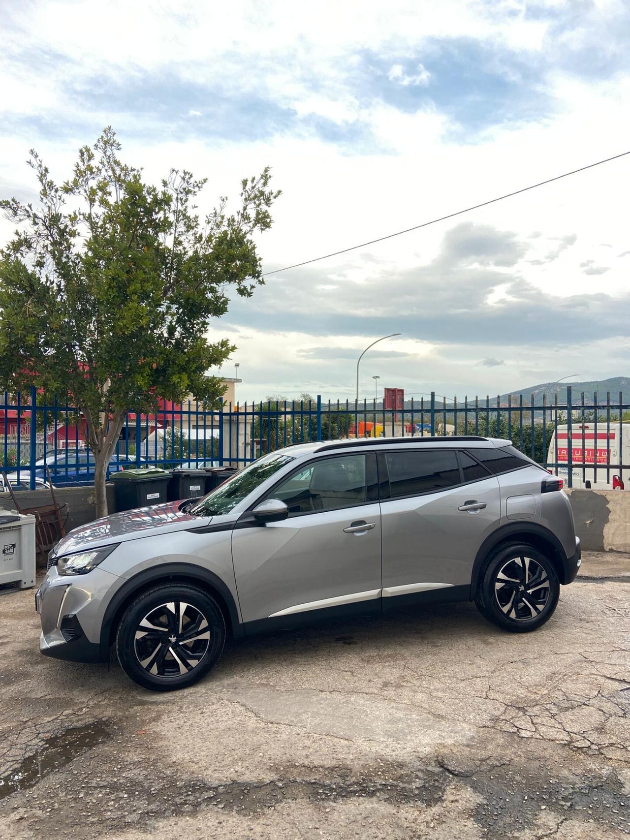 Peugeot 2008 BlueHDi 130 S&S EAT8 Allure Pack