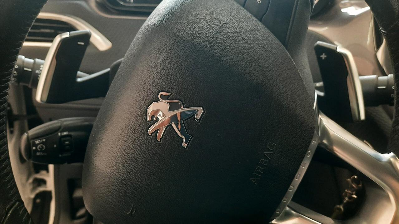 Peugeot 2008 1.6 HDI 92CV – AUTOMATICA / SEQUENZIALE