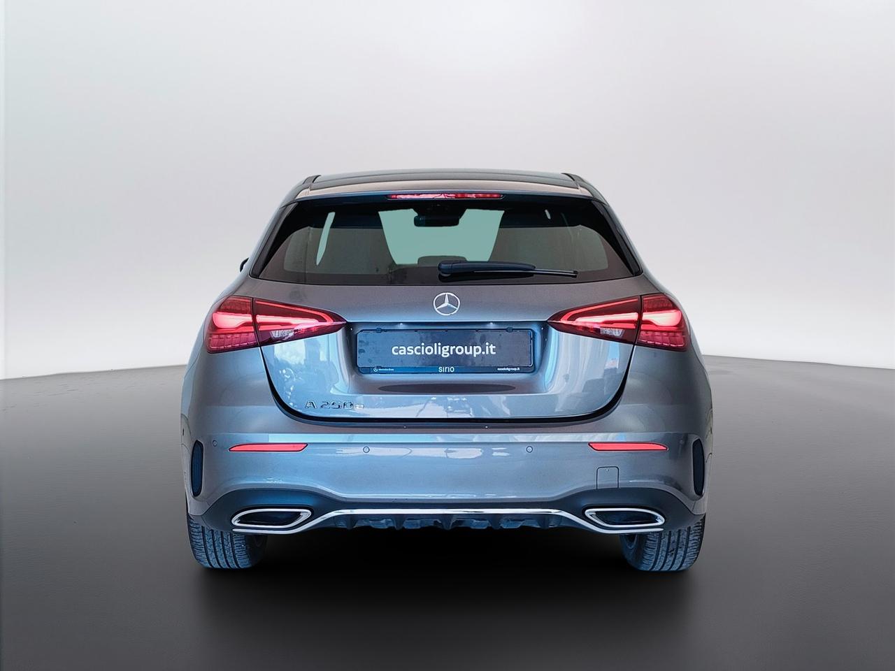 Mercedes-Benz Classe A - W177 2023 - A 250 e phev AMG Line Advanced Plus Digital Edition auto