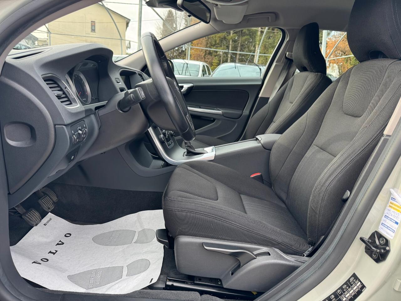 Volvo V60 T3 Momentum