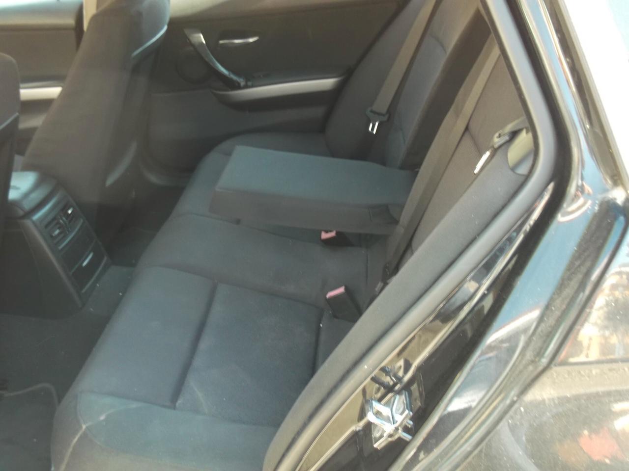 Bmw 320 320d cat Touring Attiva Automatica - 15