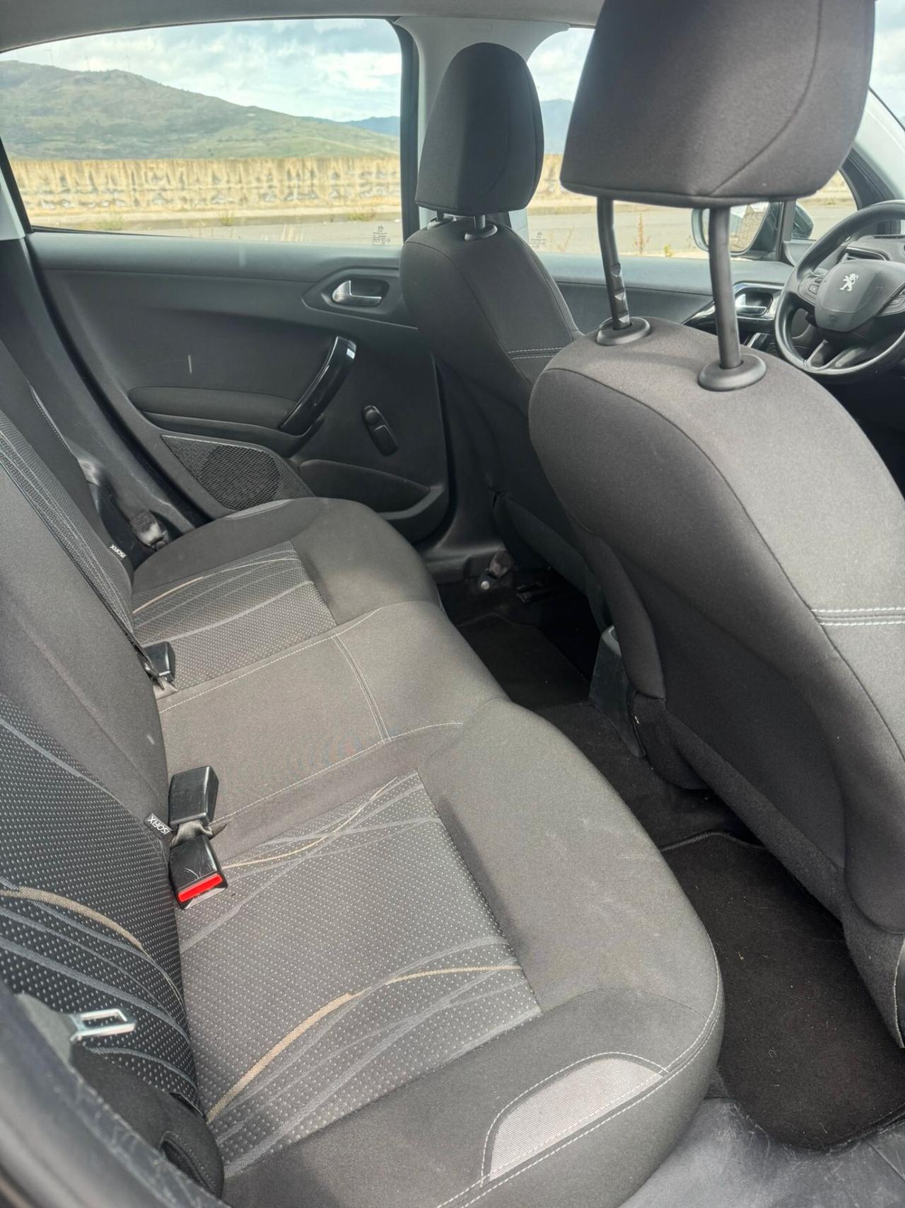 Peugeot 208 1.2 VTi 82 CV 5 porte Allure