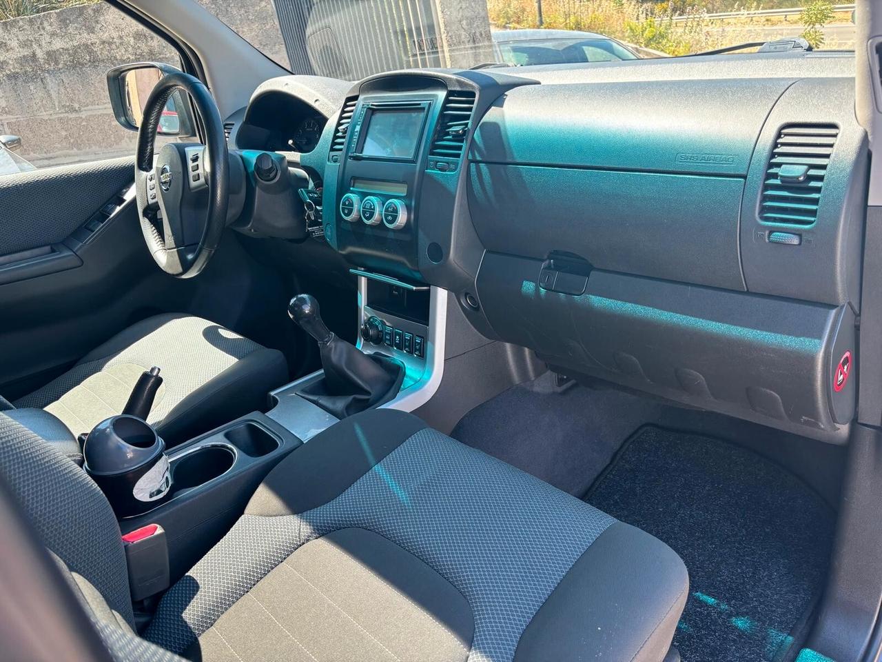 Nissan Navara 2.5 dCi 190CV Double Cab - 2015