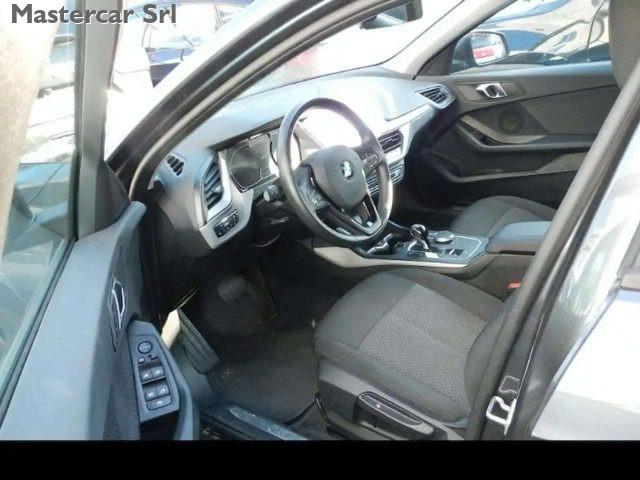 BMW 116 Serie 1 116d Business Advantage auto - GG933HX