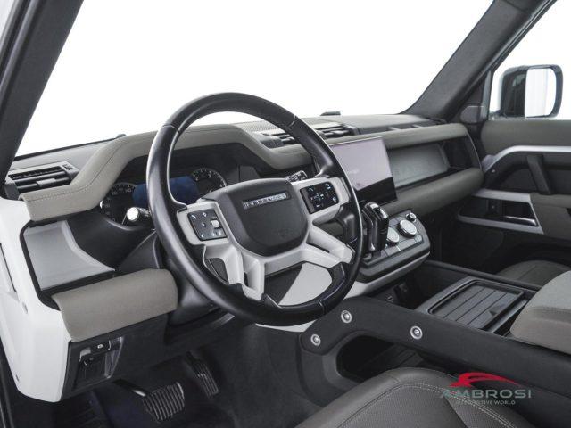 LAND ROVER Defender 110 3.0d i6 mhev SE awd 200cv auto - AUTOCARRO N1