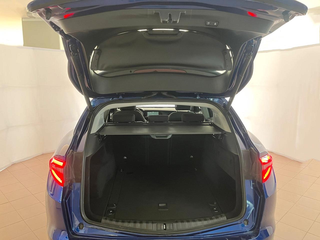 Alfa Romeo Stelvio 2.2 Turbodiesel 160 CV AT8 RWD Business ( Autocarro )