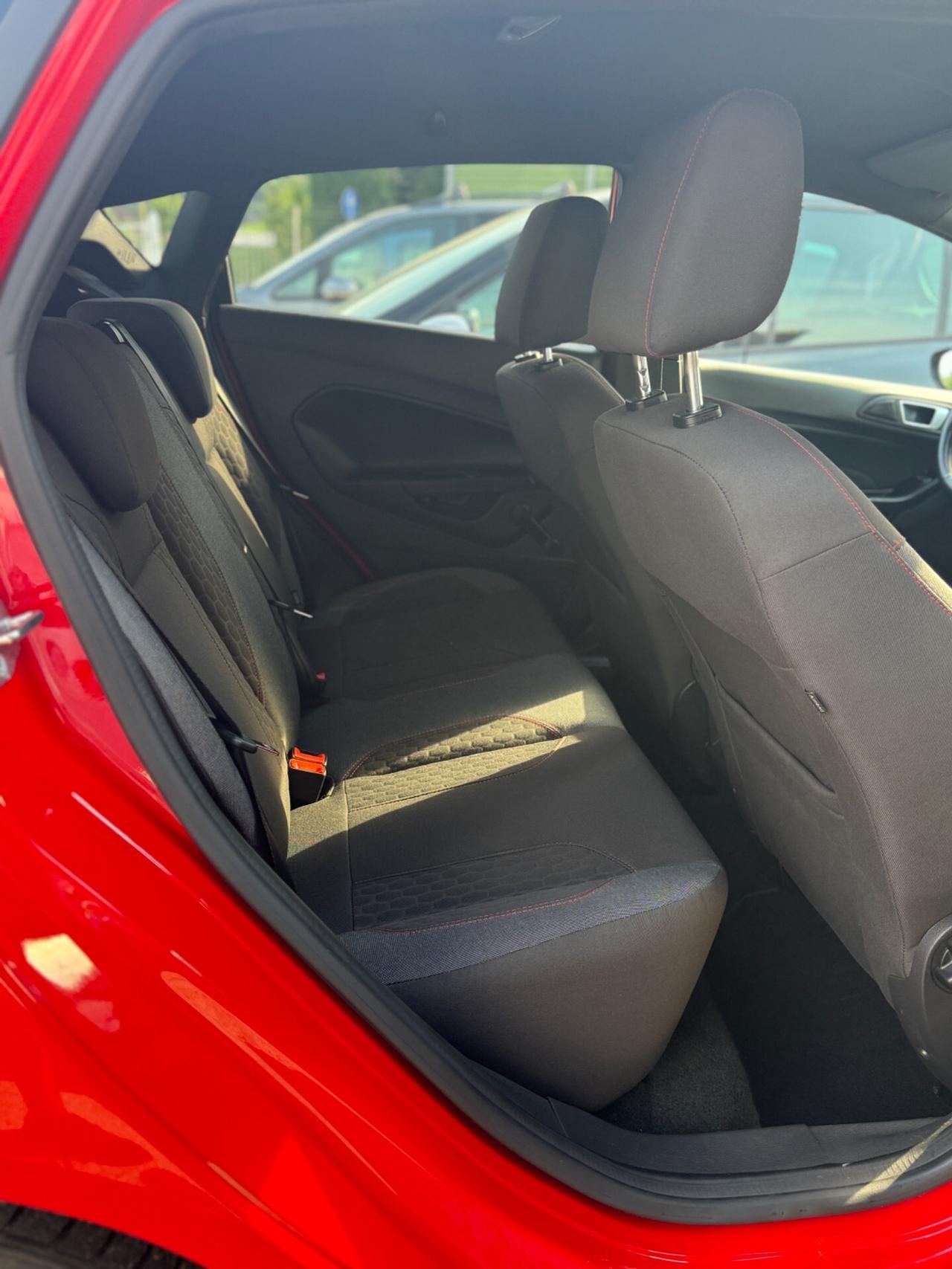 Ford Fiesta 1.5 TDCi 75CV ST-Line NEOPATENTATI OK