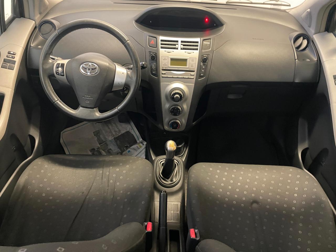 Toyota Yaris 1.0 5 porte Now FULL TAGLIANDATA NEOPATENTATI