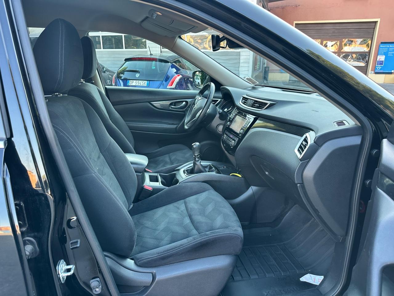 Nissan X-Trail 1.6 dCi Tekna solo 140mila km + gancio