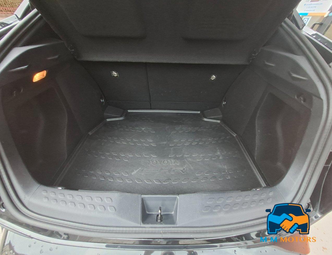 Toyota C-HR 5 Porte C-HR 1.8h Lounge 2wd e-cvt unico proprietario