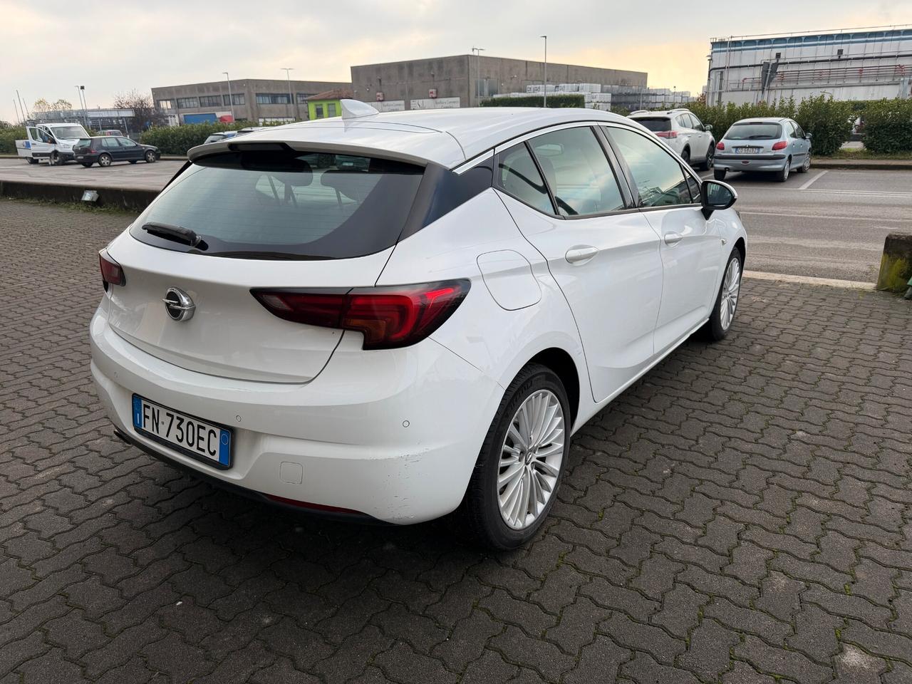 Opel Astra 1.6 BiTurbo CDTi Start&Stop 5 porte Innovation+GANCIO TRAINO
