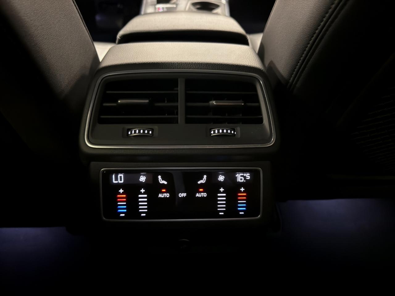Audi A7 Sportback 45 3.0 tdi mhev Business plus quattro S-LINE