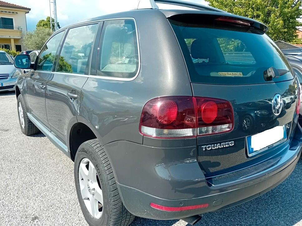 Volkswagen Touareg 2.5 R5 TDI DPF tiptronic