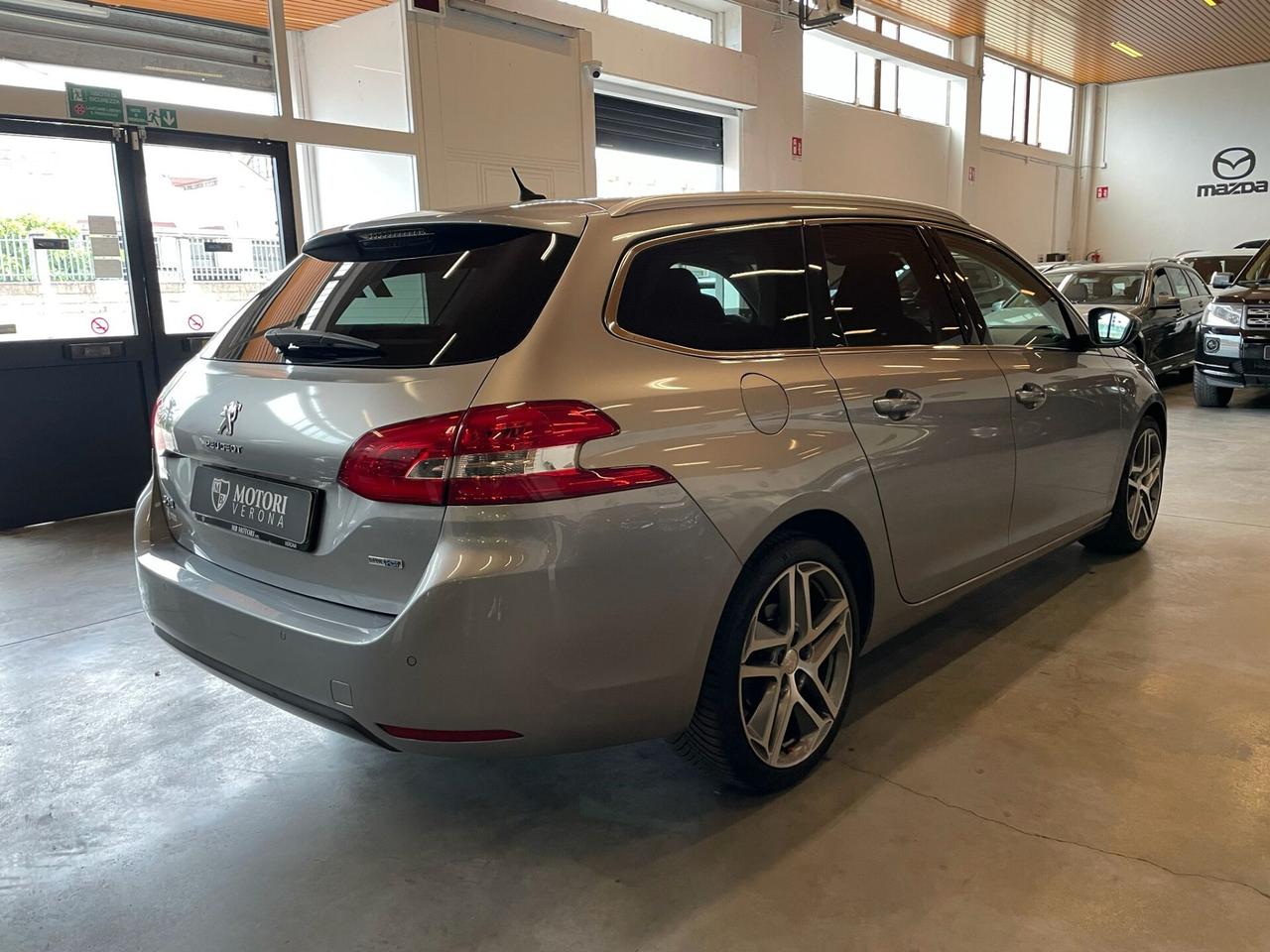 Peugeot 308 BlueHDi 120 S&S SW Active