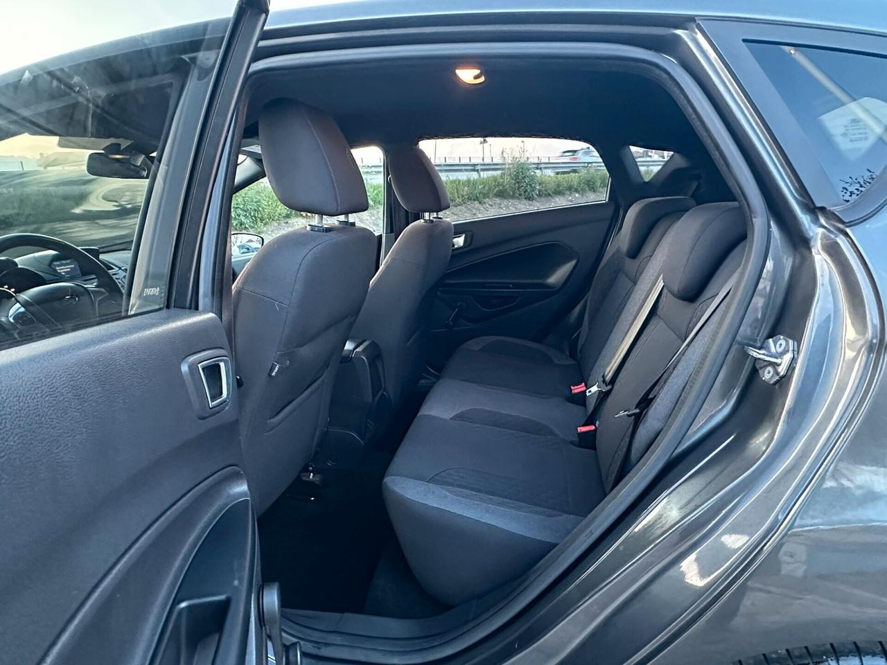 Ford Fiesta 1.5 TDCi 75CV 5 porte ST-Line