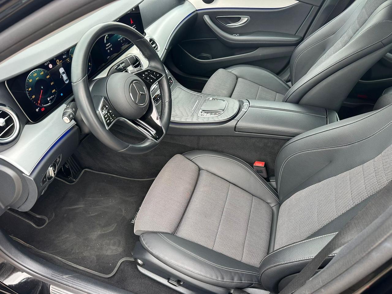 Mercedes-benz E 200 d Auto Premium Plus