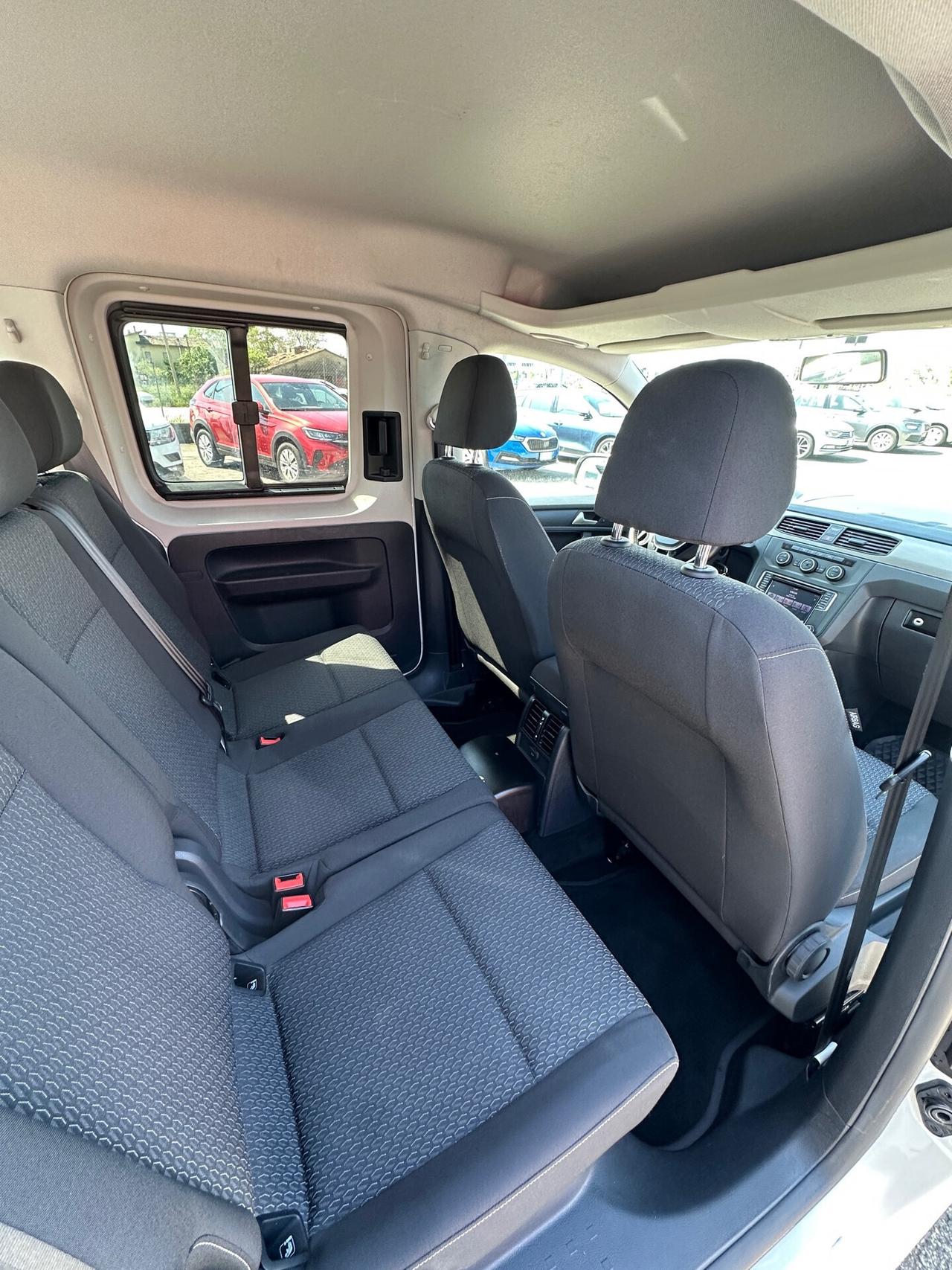 Volkswagen Caddy Pianale Ribassato PER DISABILI 2.0 TDIHighline - 2019