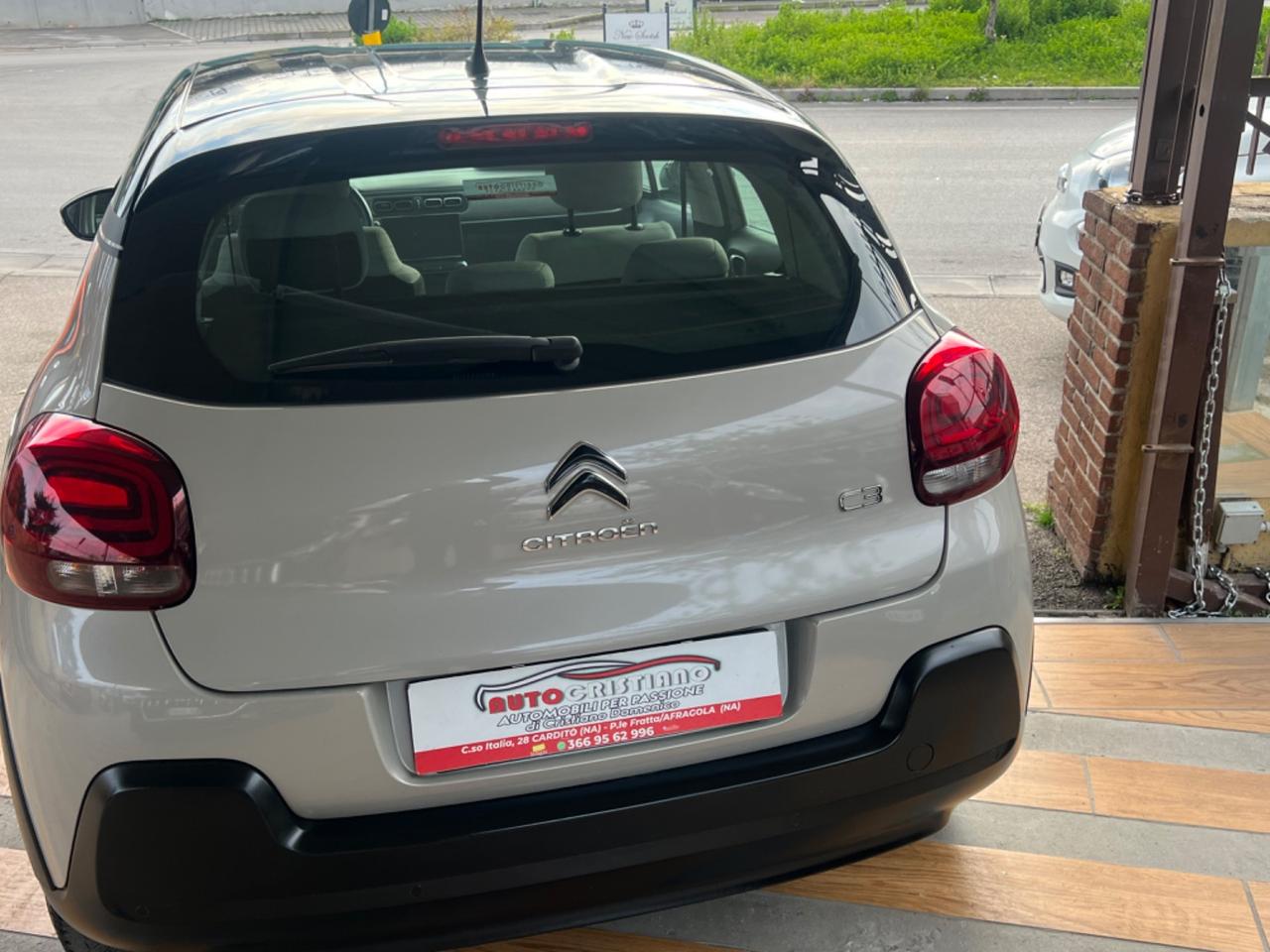 Citroen C3 PureTech 82 GPL Shine super ful opt