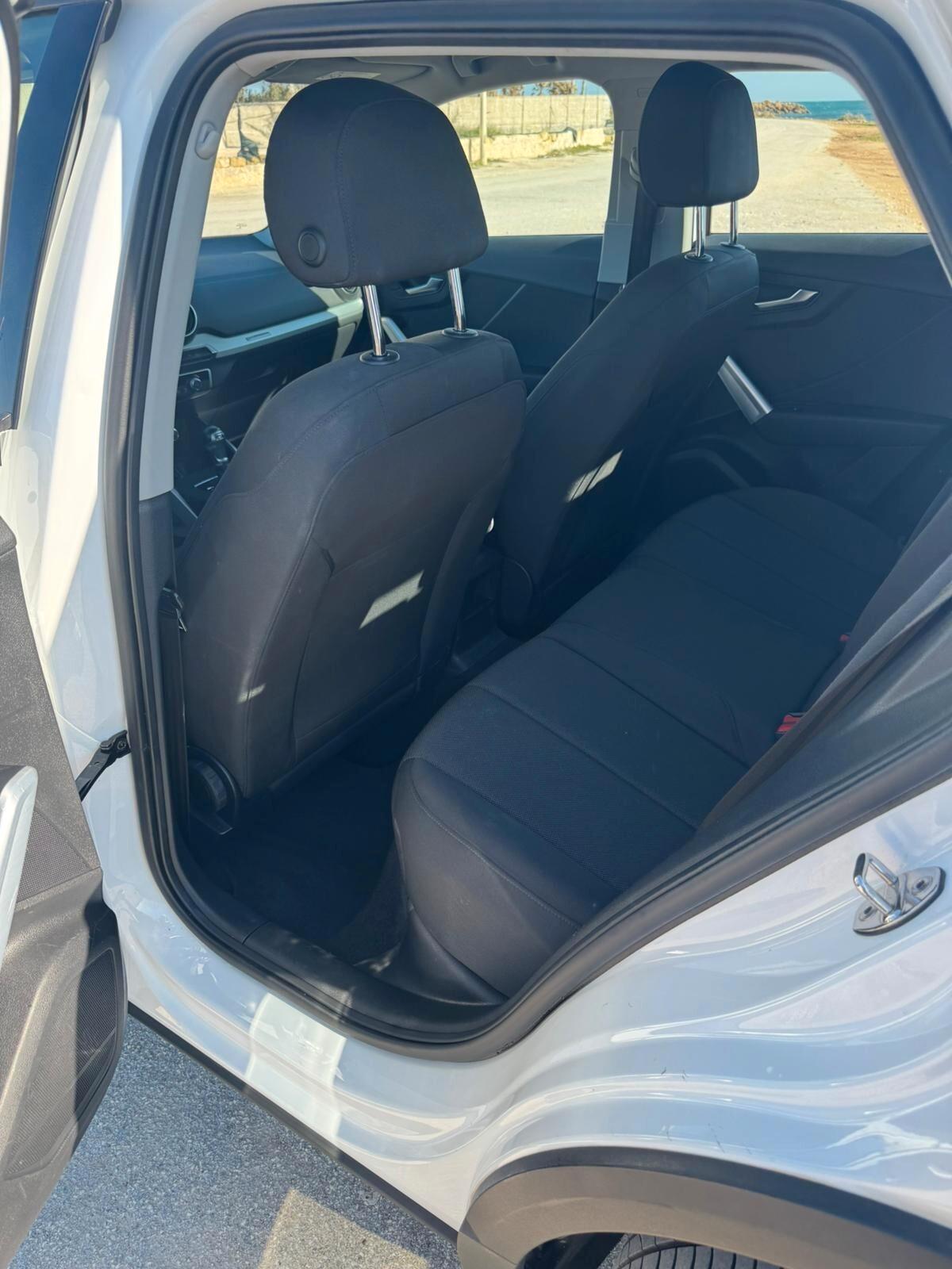 Audi Q2 30 TDI S tronic Business 2020