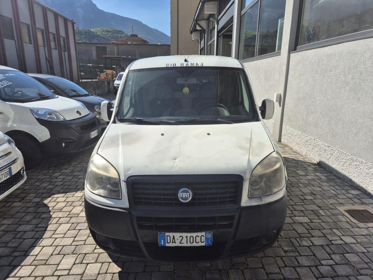 Fiat Doblo 1.9 JTD 2 POSTI SOLO PER COMMERCIANTI
