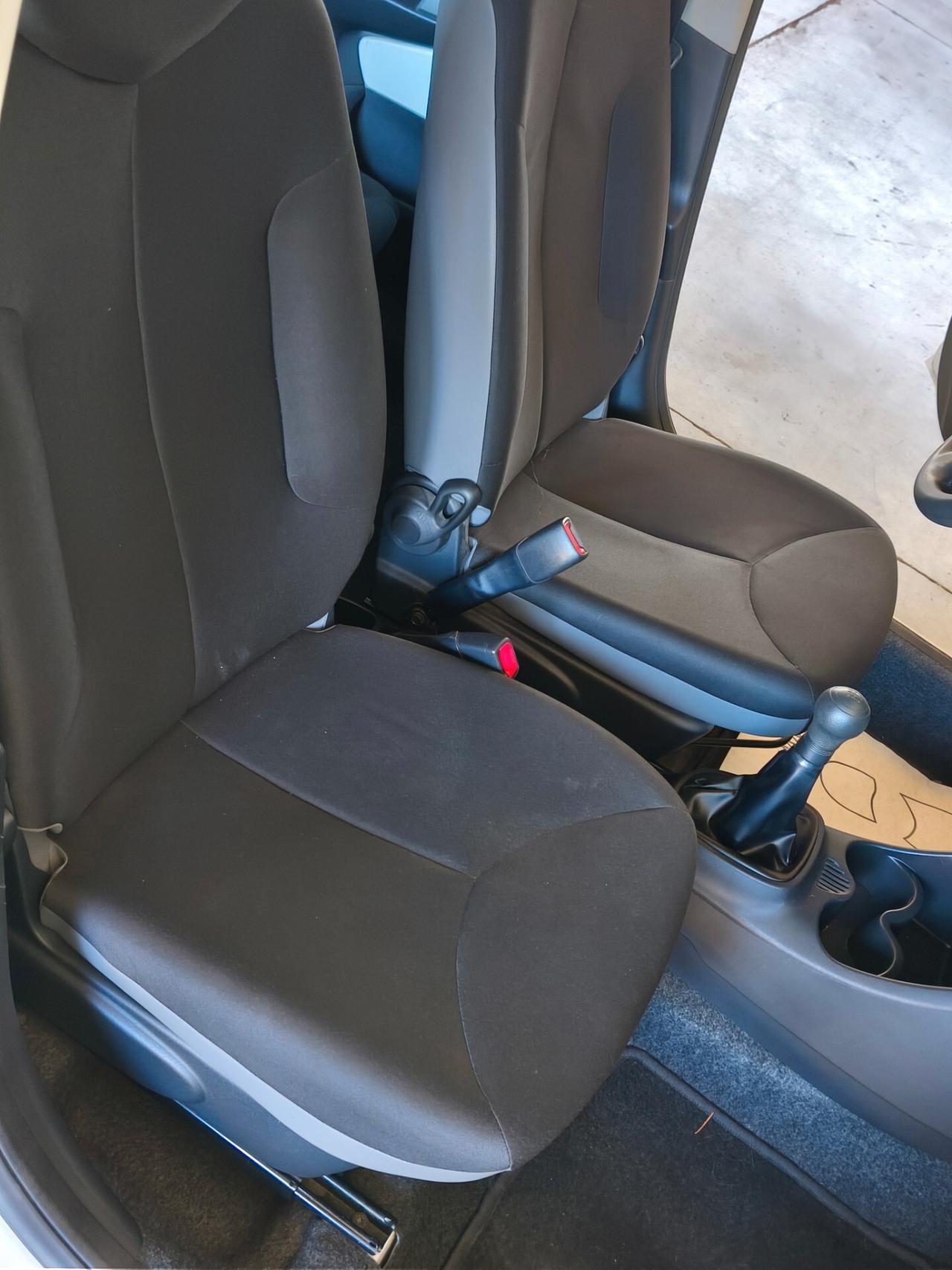 Toyota Aygo 1.0 12V VVT-i 5 porte